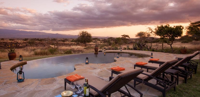 tortilis_camp_-_accommodation_-_swimming_pool_for_the_family_units-2