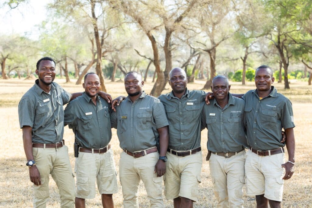 Tipping on Safari Explained - A Guide to Gratuities in the Wild